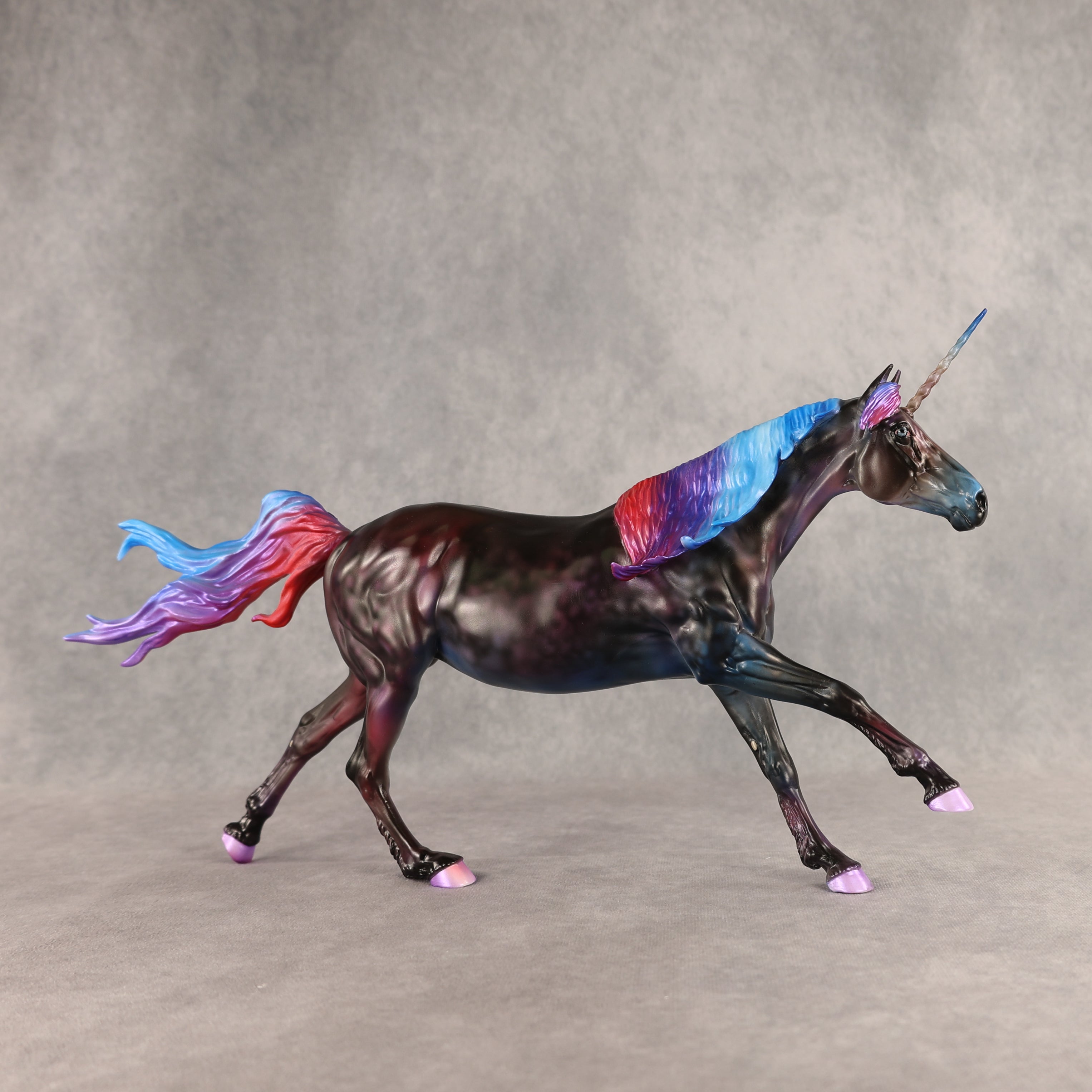 April Special Design-A-Horse FCM Trotting Drafter SDAH26