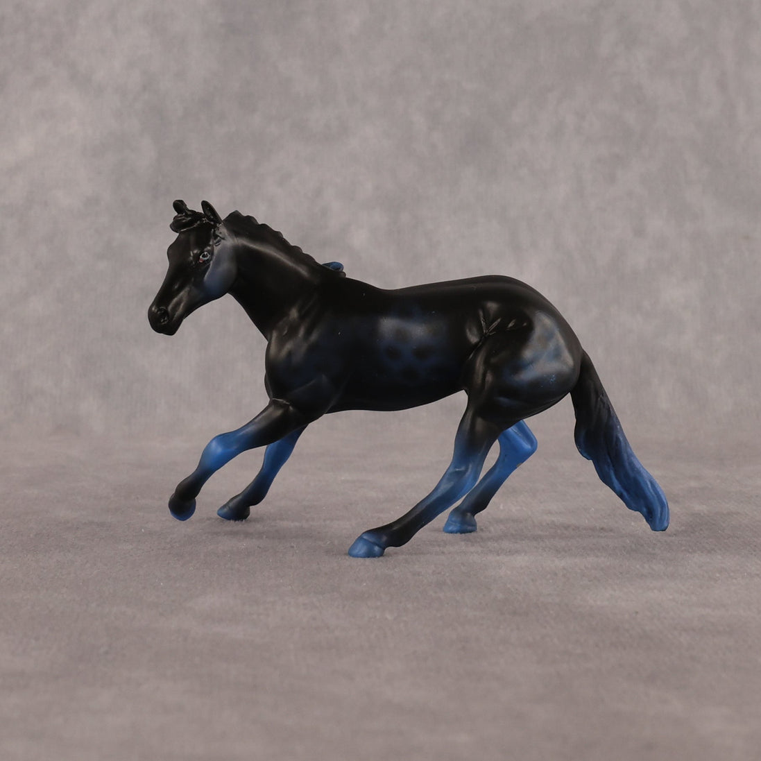 Bet Me Blue OOAK Chip Cutting Horse by Anna Rieck LHS26