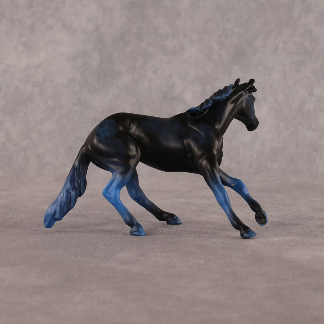 Bet Me Blue OOAK Chip Cutting Horse by Anna Rieck LHS26