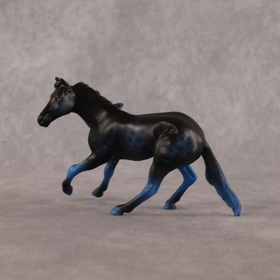 Bet Me Blue OOAK Chip Cutting Horse by Anna Rieck LHS26