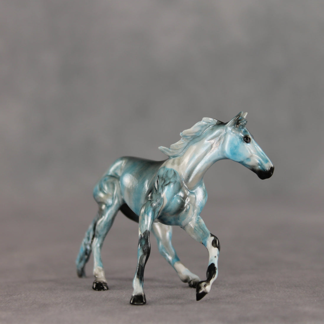 Blue Razz OOAK Chip Cutting Horse by Julie Keim VV26