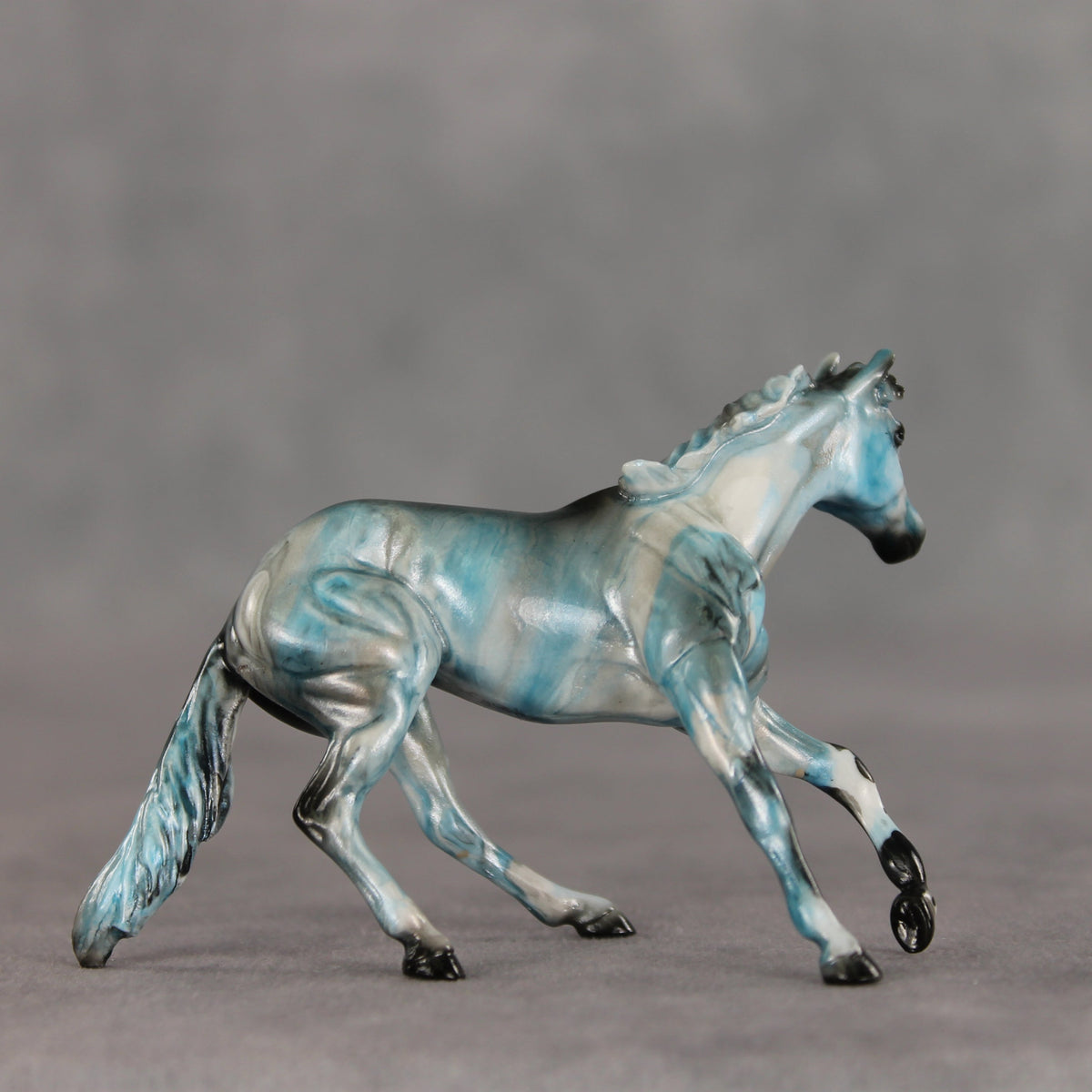 Blue Razz OOAK Chip Cutting Horse by Julie Keim VV26