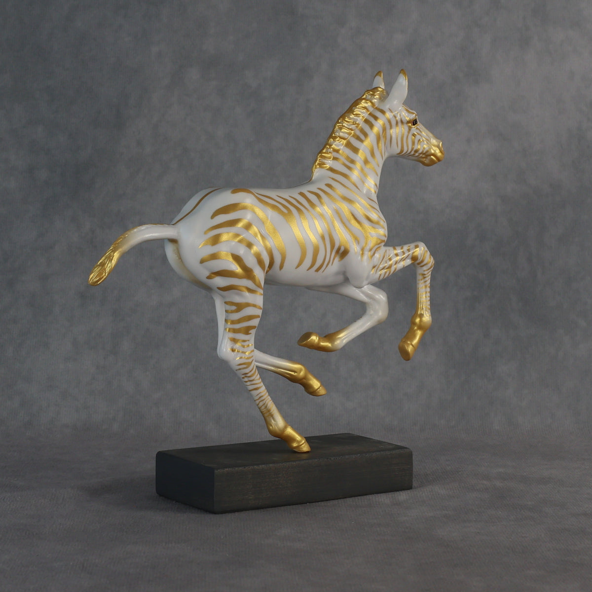 Illuminate LE-5 FCM Pimento by Jess Hamill & Melanie Miller EQ26
