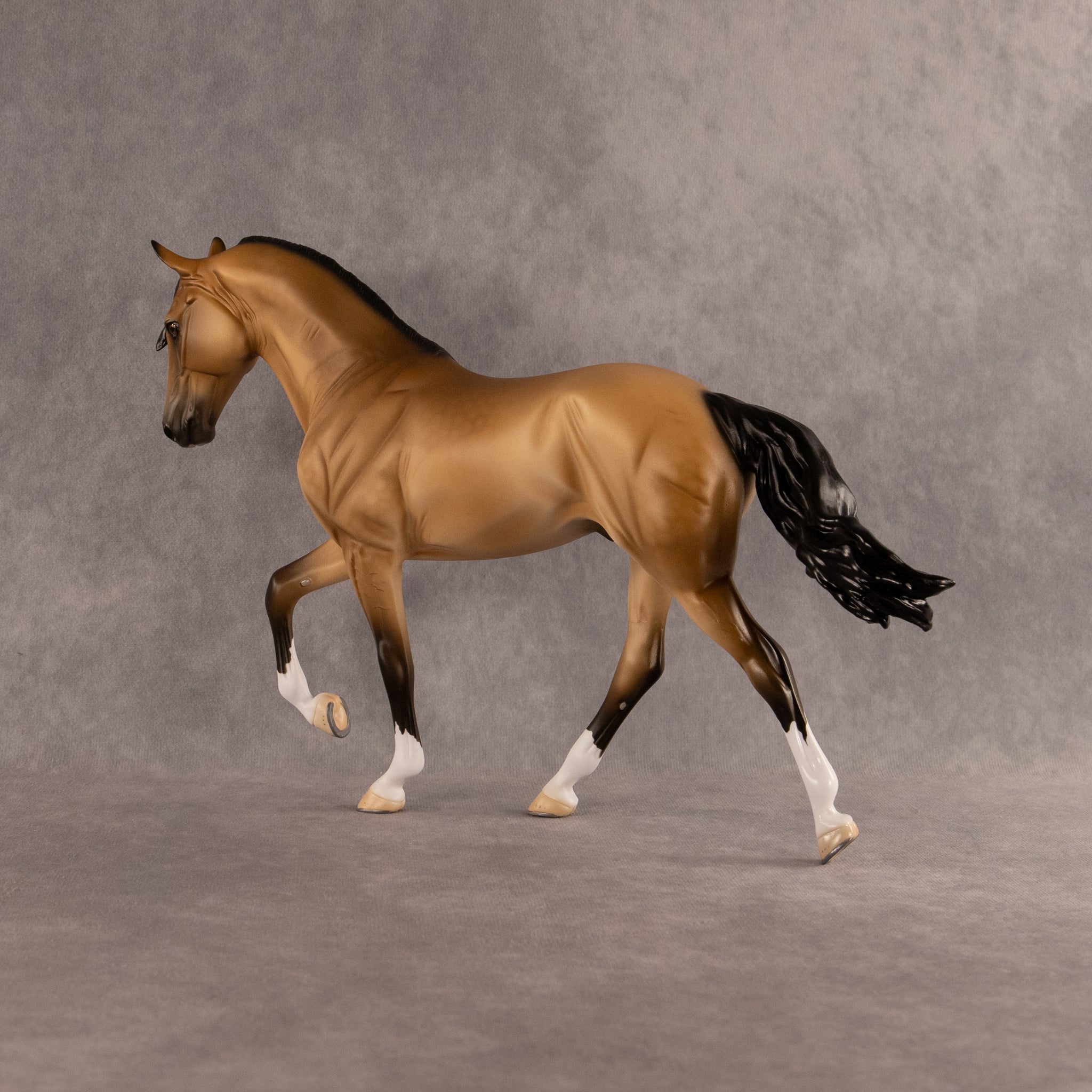 Captain Kidd LE-15 FCM Tennessee Walker by Ellen Robbins YP26