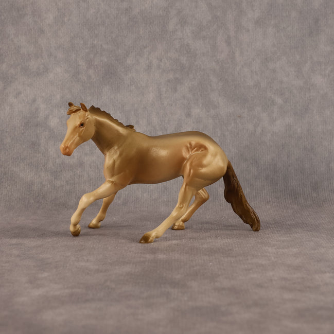 Catch Me Shinin' OOAK Chip Cutting Horse by Anna Rieck LHS26
