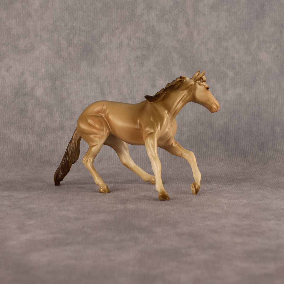 Catch Me Shinin' OOAK Chip Cutting Horse by Anna Rieck LHS26