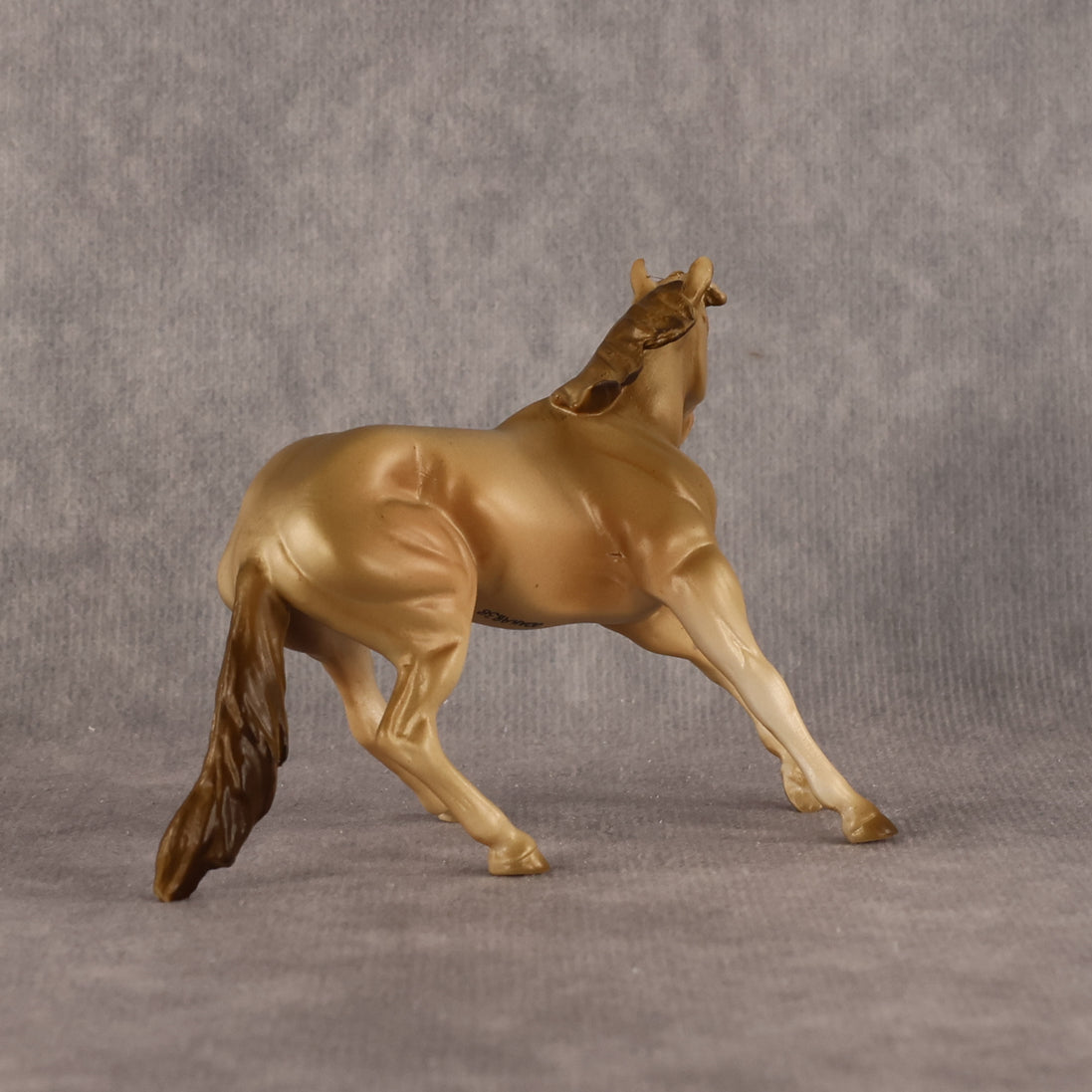 Catch Me Shinin' OOAK Chip Cutting Horse by Anna Rieck LHS26