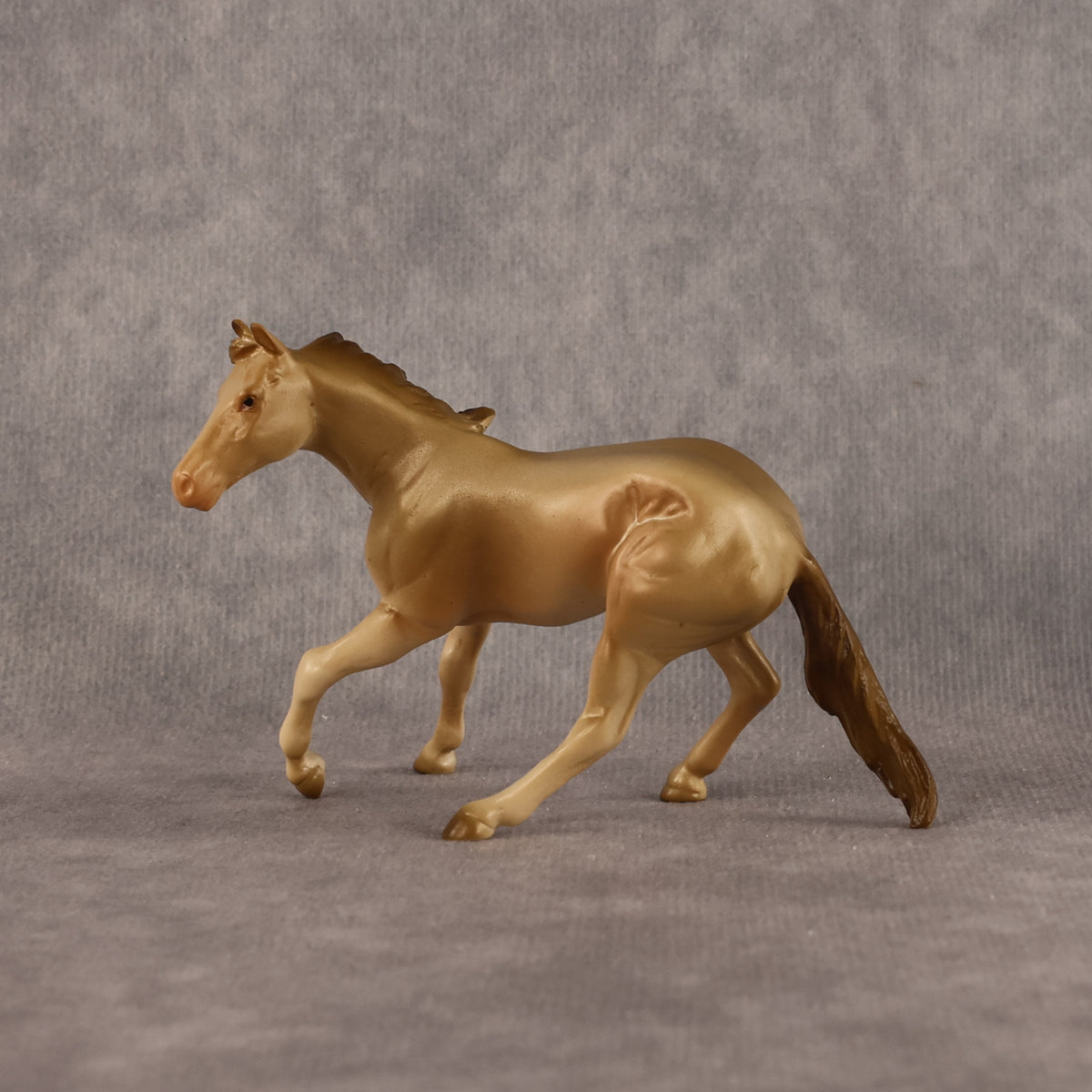 Catch Me Shinin' OOAK Chip Cutting Horse by Anna Rieck LHS26