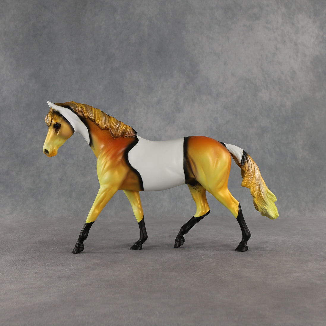 Clownfish LE-5 Pony by Enrique Duarte ES26