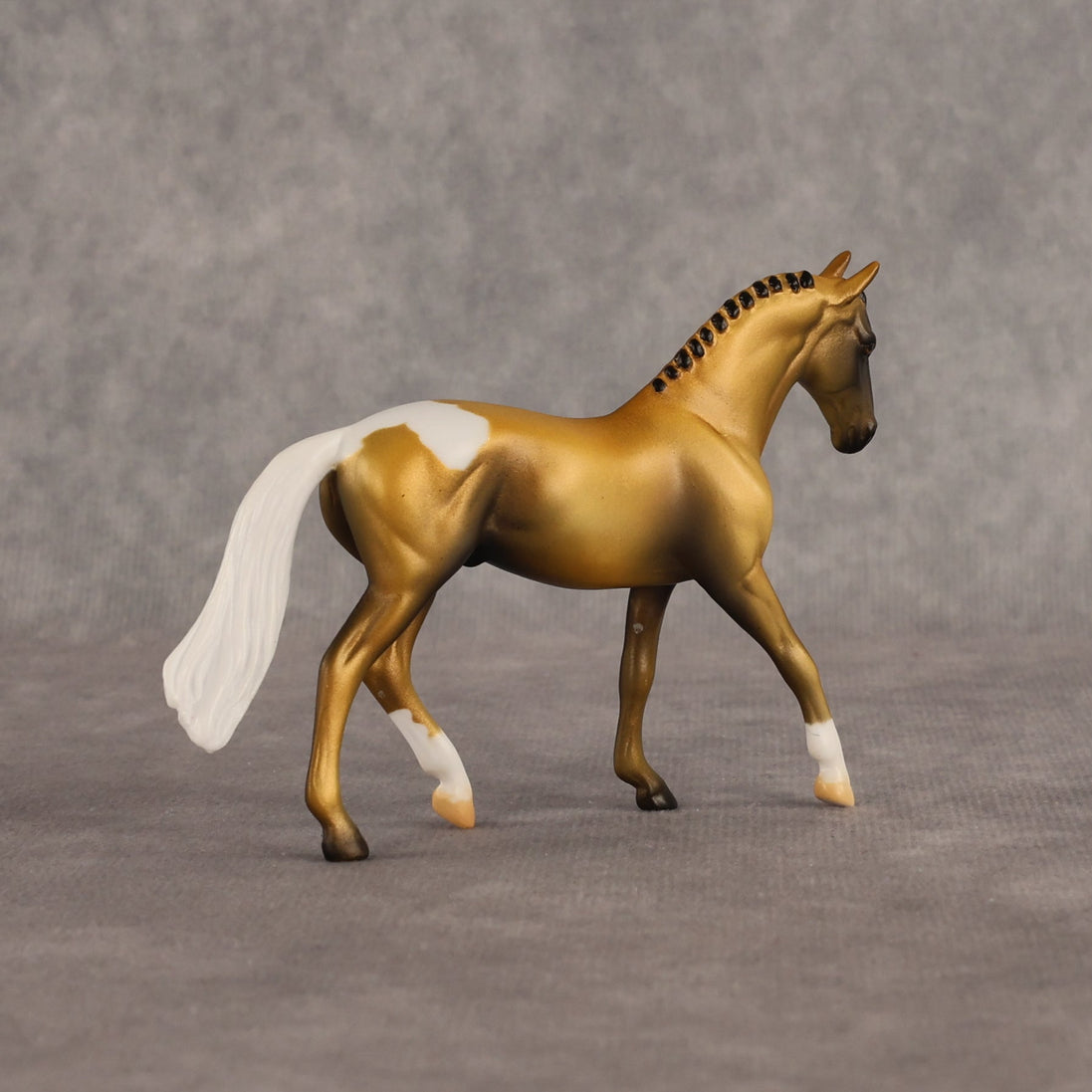 Conspiracy Theory OOAK Chip Warmblood by Alex Fortman EQ26