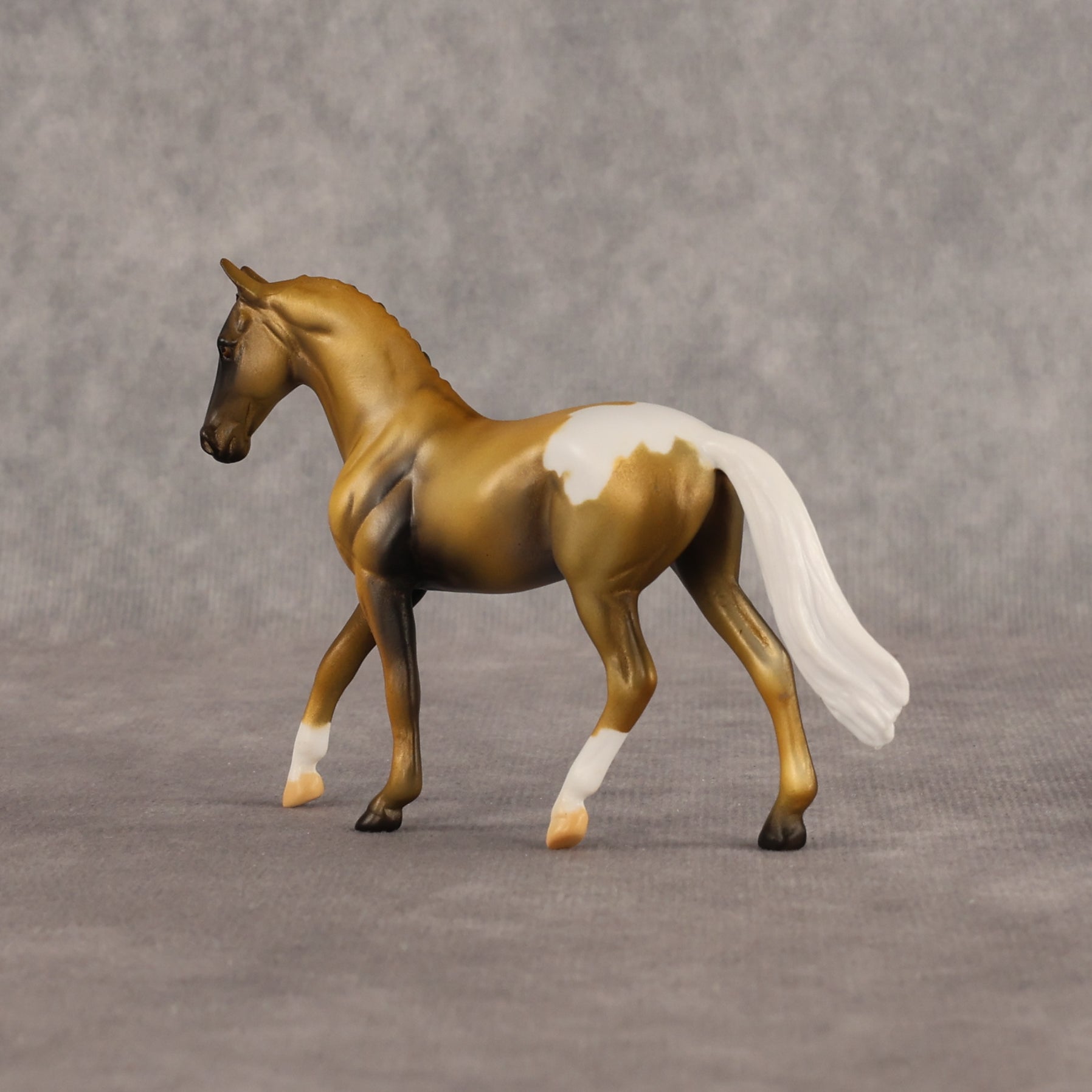 Conspiracy Theory OOAK Chip Warmblood by Alex Fortman EQ26