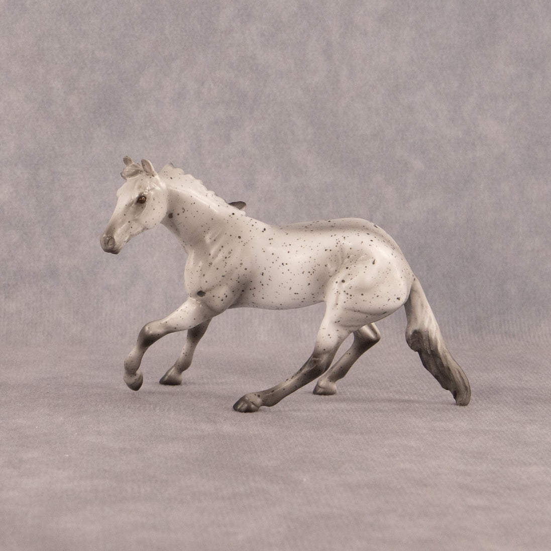 Cookies and Creme OOAK Chip Cutting Horse by Madi Wiseman EQ26