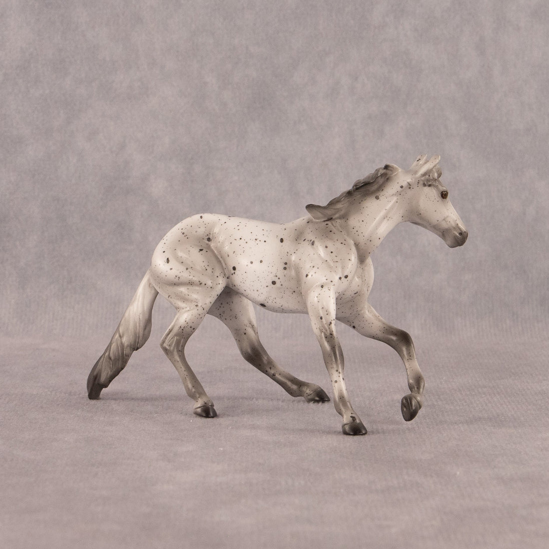 Cookies and Creme OOAK Chip Cutting Horse by Madi Wiseman EQ26