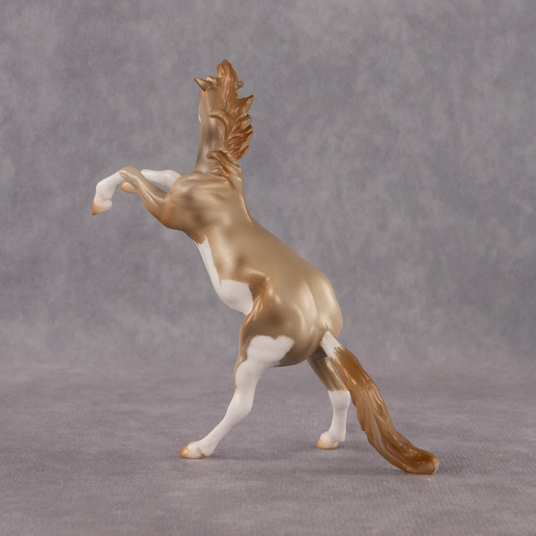 Cosmo OOAK Chip Mustang by Anna Rieck EQ26