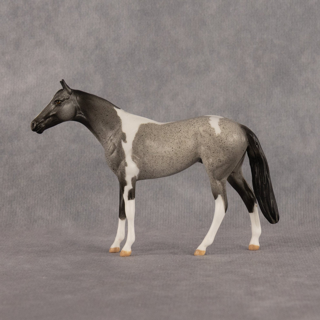 Countertops OOAK Chip Thoroughbred by Dawn Quick LHS26