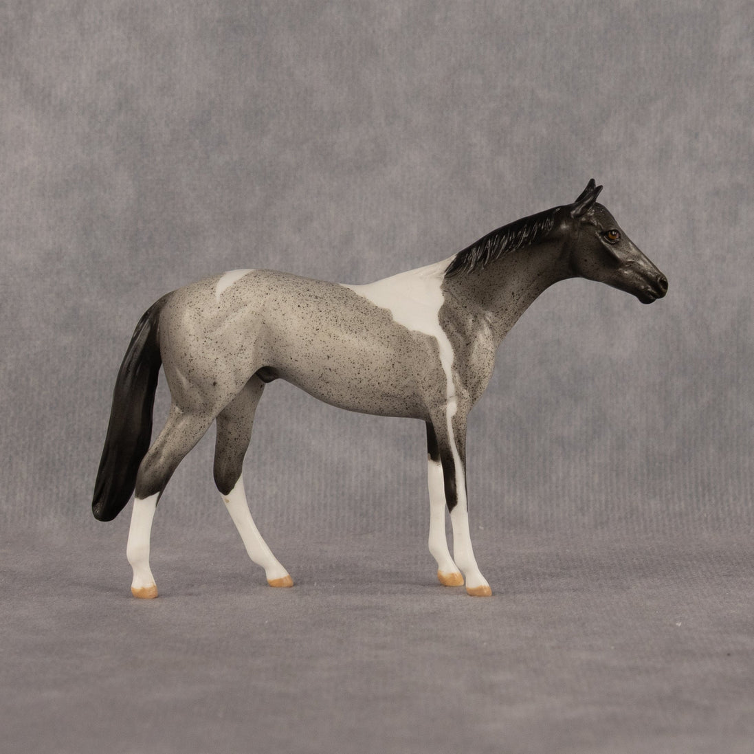 Countertops OOAK Chip Thoroughbred by Dawn Quick LHS26