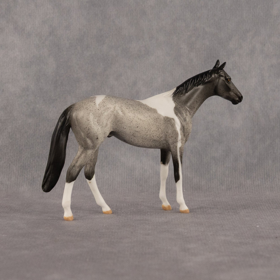 Countertops OOAK Chip Thoroughbred by Dawn Quick LHS26