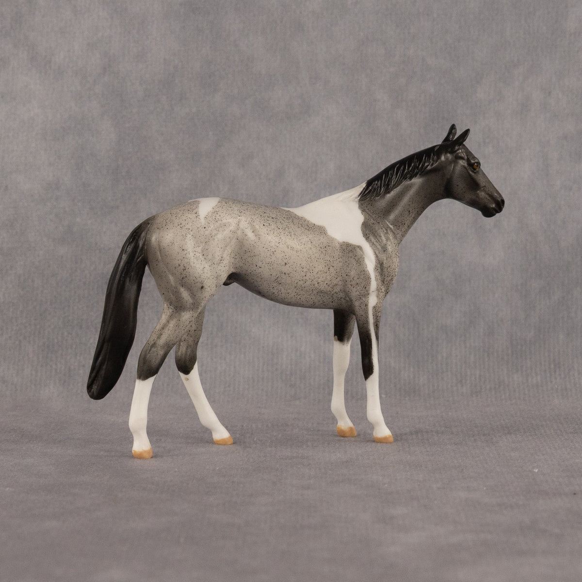 Countertops OOAK Chip Thoroughbred by Dawn Quick LHS26