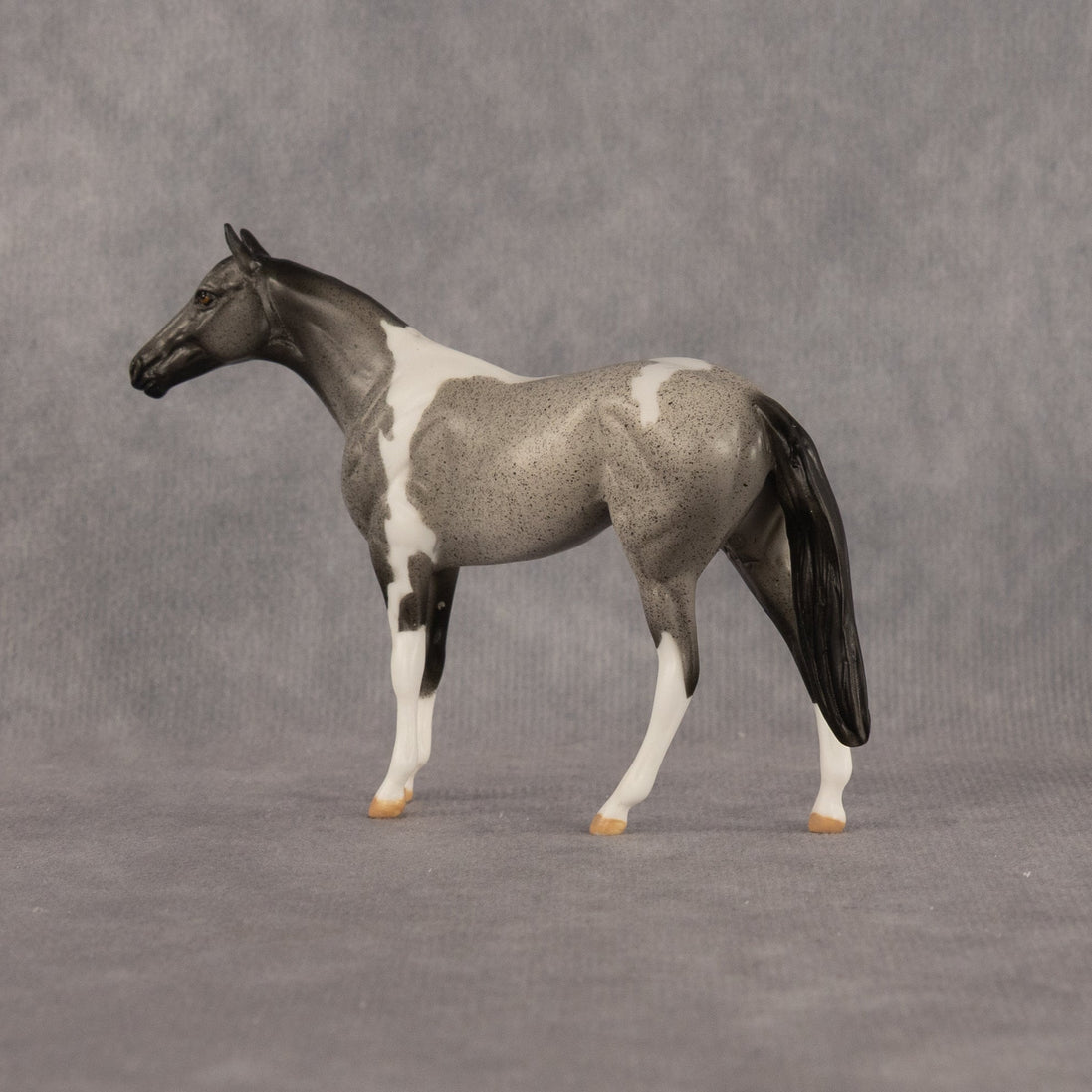 Countertops OOAK Chip Thoroughbred by Dawn Quick LHS26
