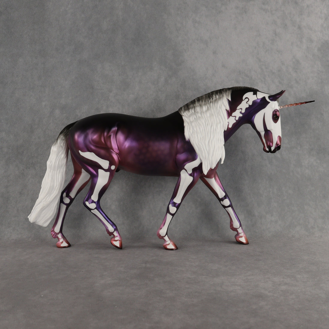 Preview: Cursed Hercule LE-10 Irish Draught by Ashley Palmer & Kristen Cermele MM26