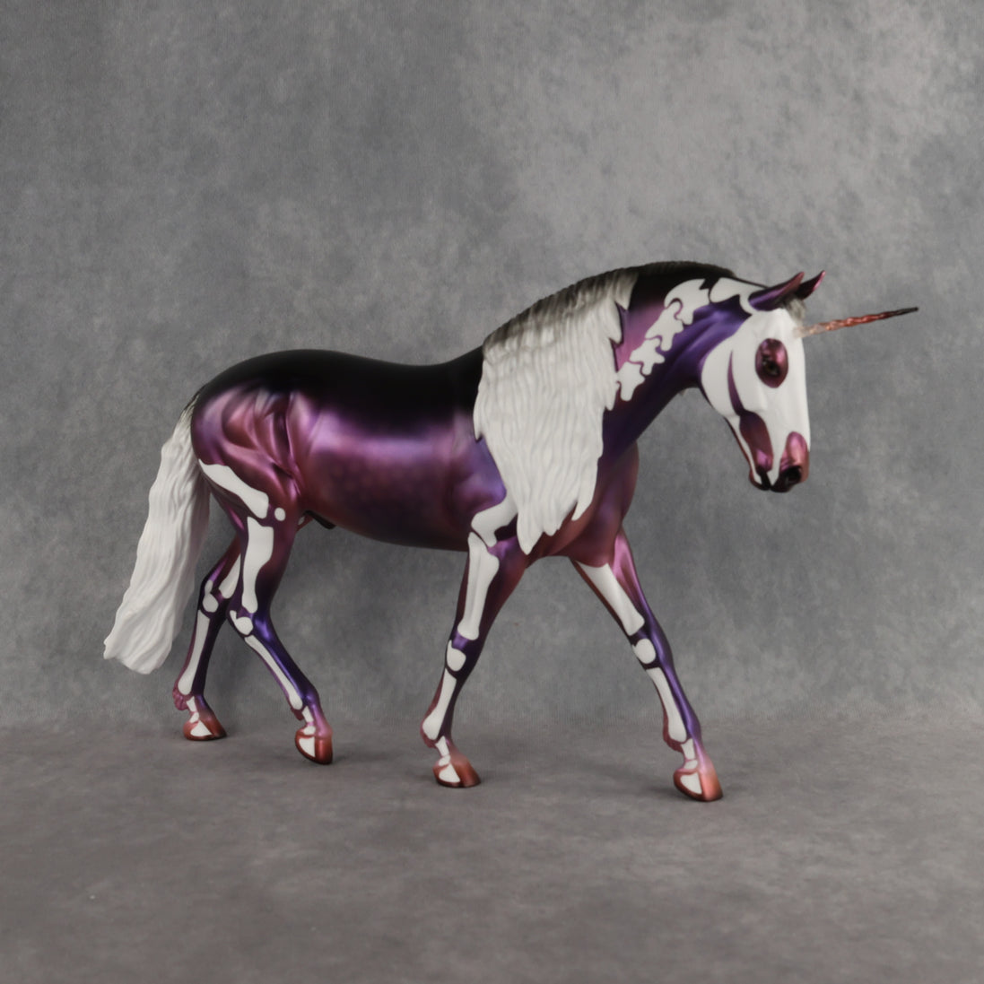 Preview: Cursed Hercule LE-10 Irish Draught by Ashley Palmer & Kristen Cermele MM26