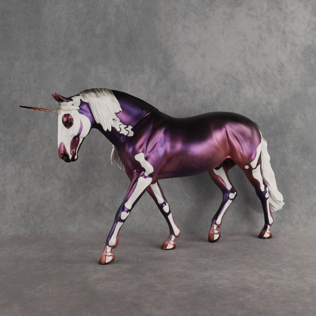 Preview: Cursed Hercule LE-10 Irish Draught by Ashley Palmer & Kristen Cermele MM26