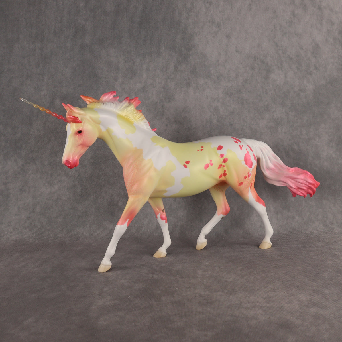 Preview: Cursed Taffe LE-10 FCM Pony by Ellen Robbins MM26