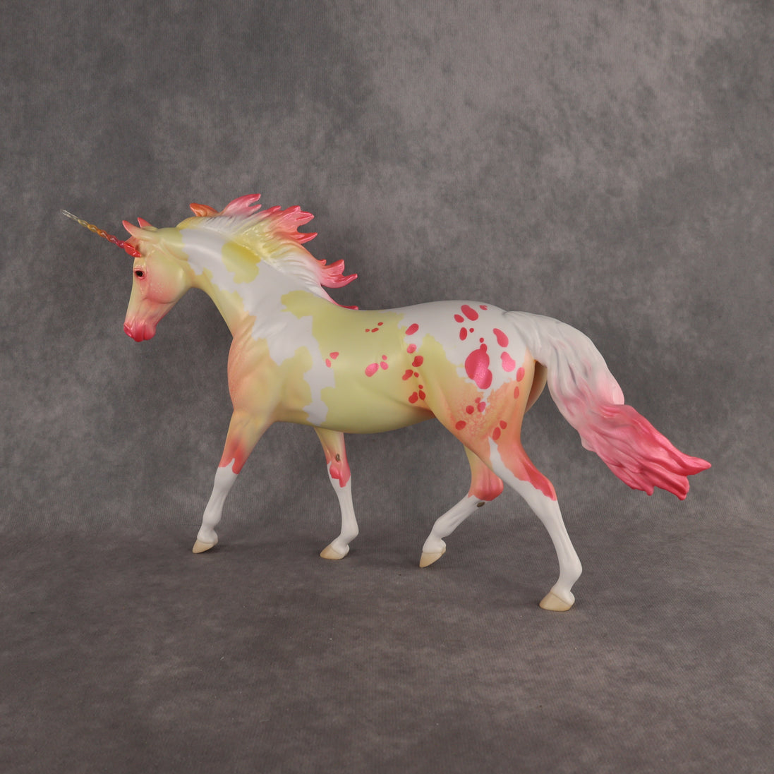 Preview: Cursed Taffe LE-10 FCM Pony by Ellen Robbins MM26