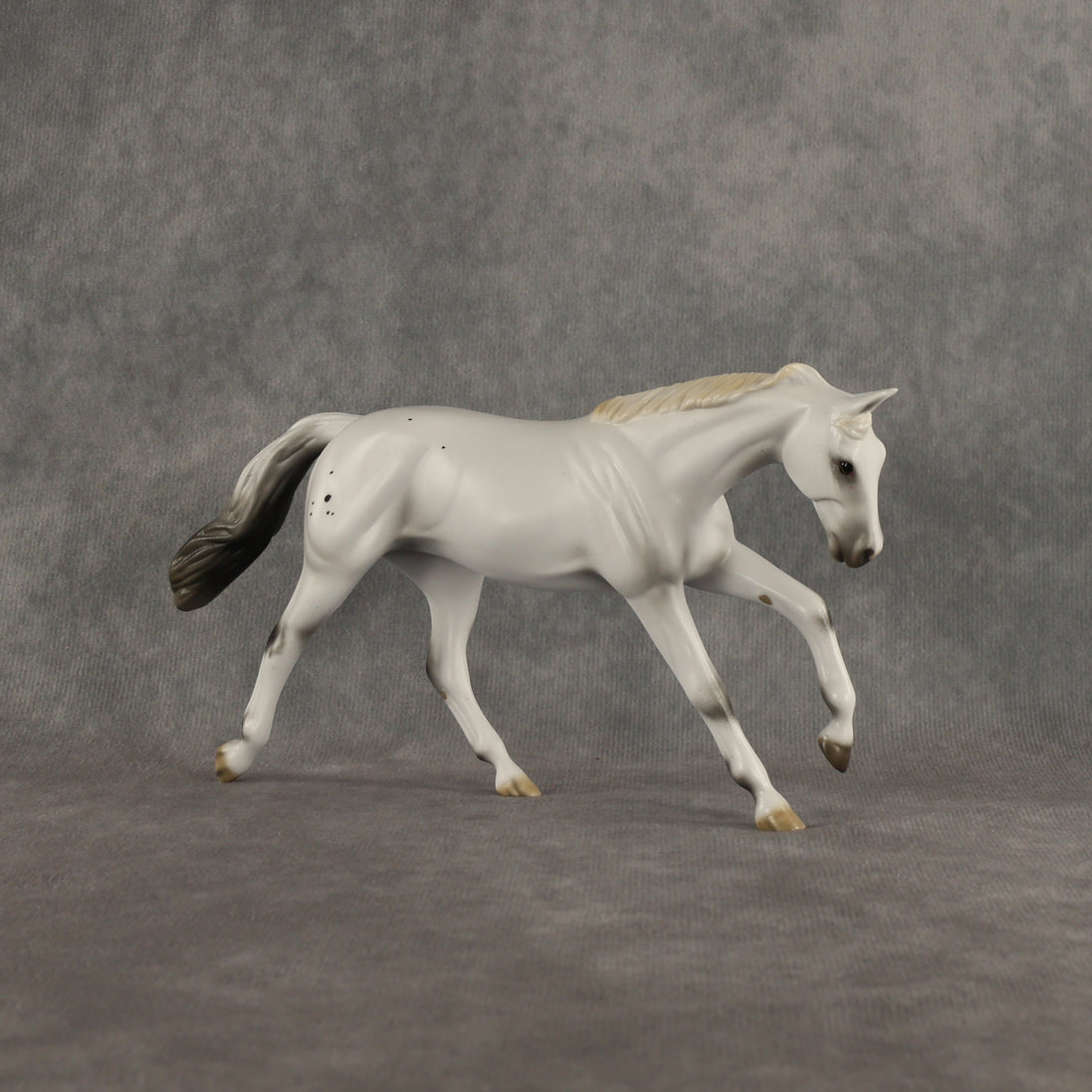 Clean Deborah from Accounting FCM Pebble Stock Horse Designed By Ellen Robbins Equilocity Friday Dinner Model EQ26