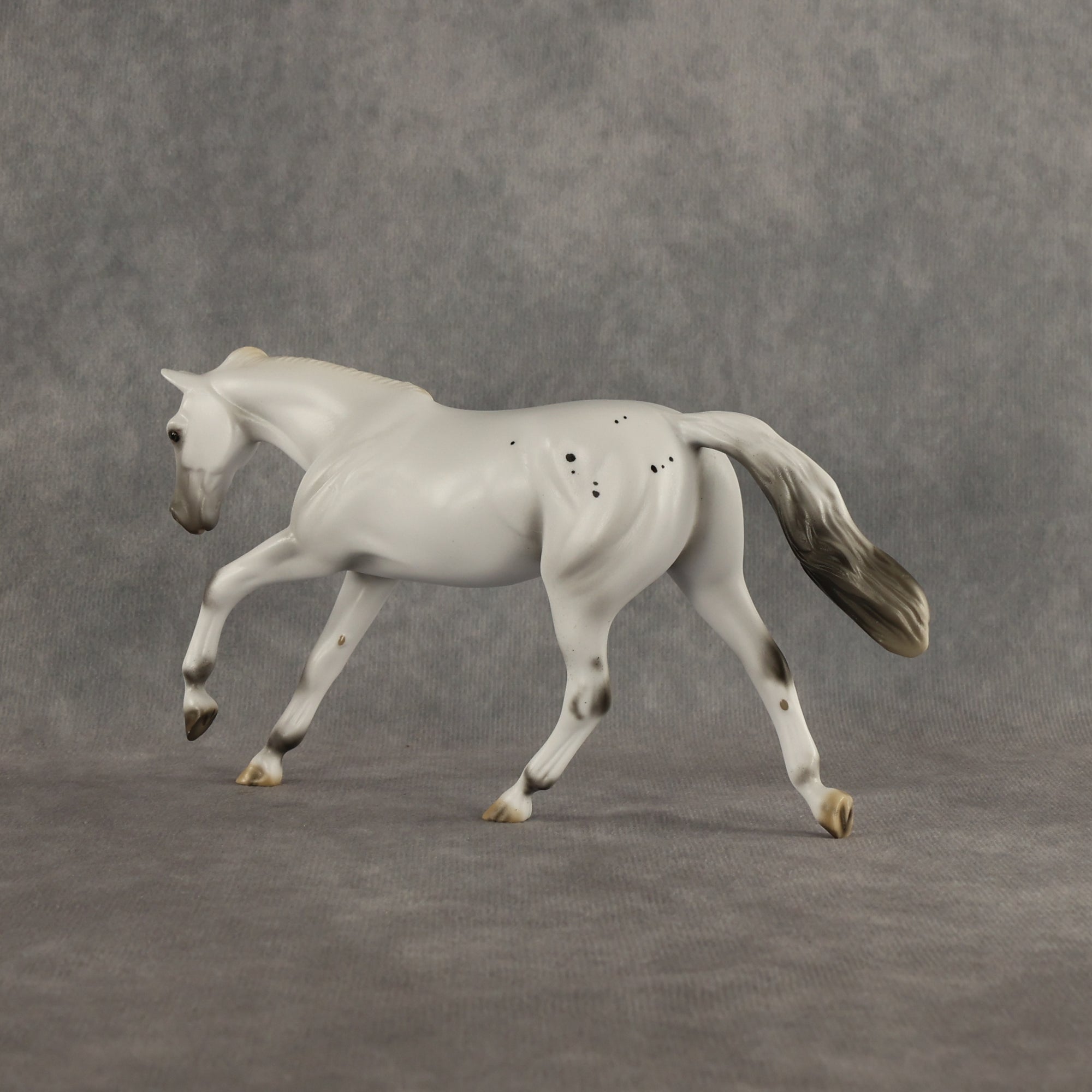 Clean Deborah from Accounting FCM Pebble Stock Horse Designed By Ellen Robbins Equilocity Friday Dinner Model EQ26
