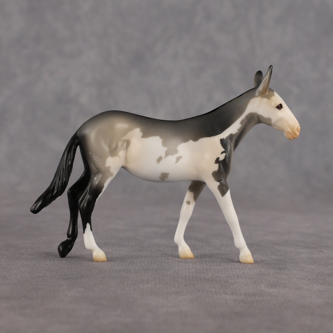 Double Vision LE-5 Chip Mule by Anna Rieck July $99 Chips