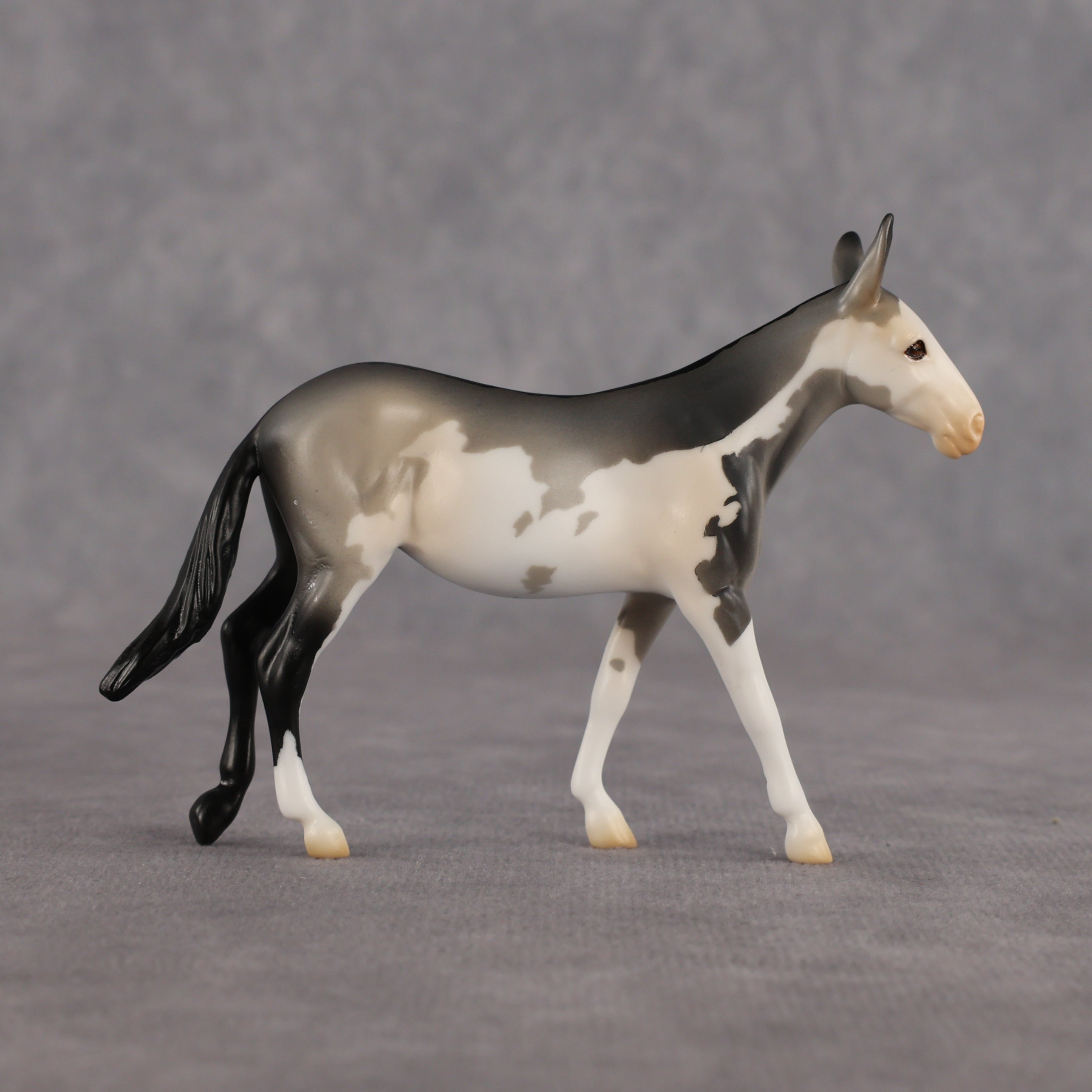 Double Vision LE-5 Chip Mule by Anna Rieck July $99 Chips
