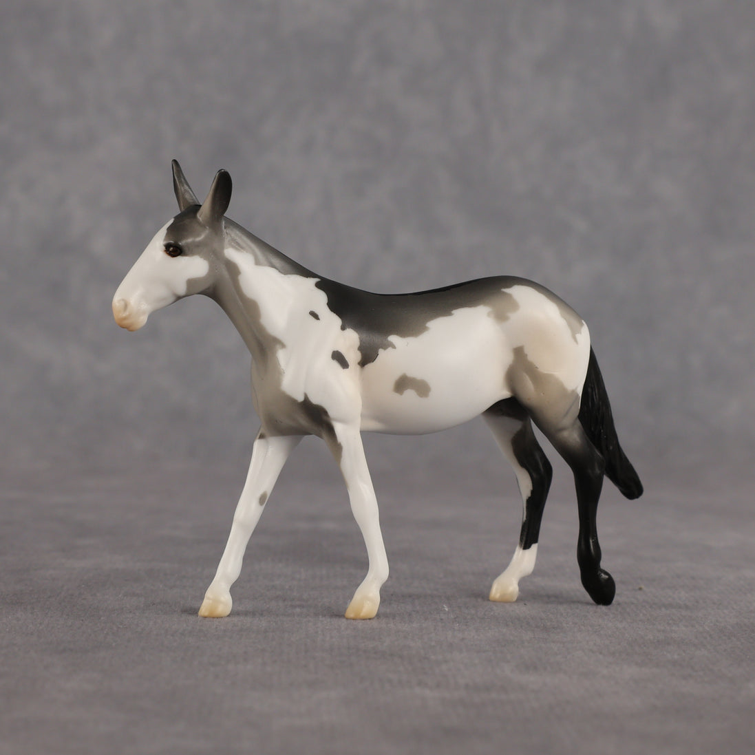Double Vision LE-5 Chip Mule by Anna Rieck July $99 Chips