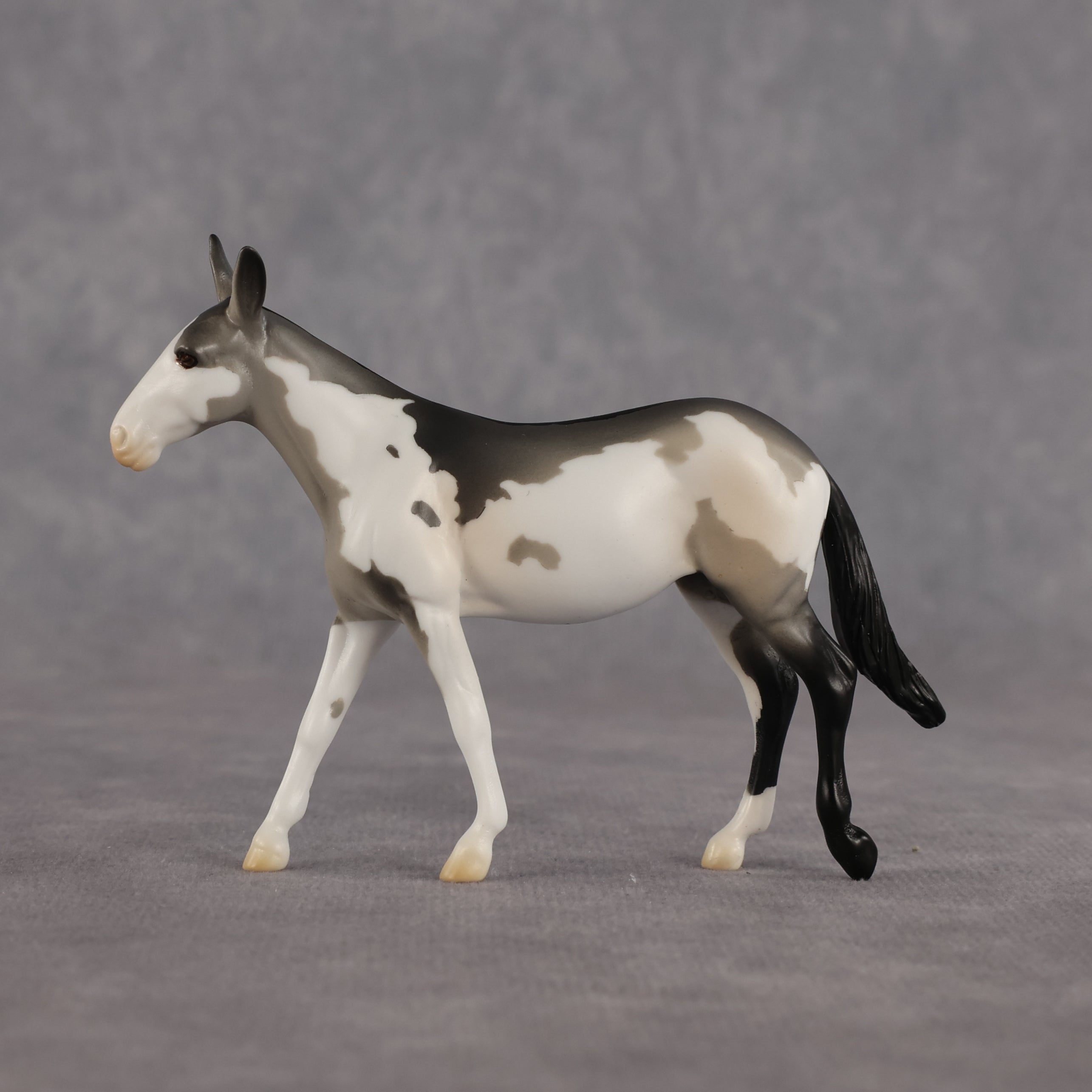 Double Vision LE-5 Chip Mule by Anna Rieck July $99 Chips