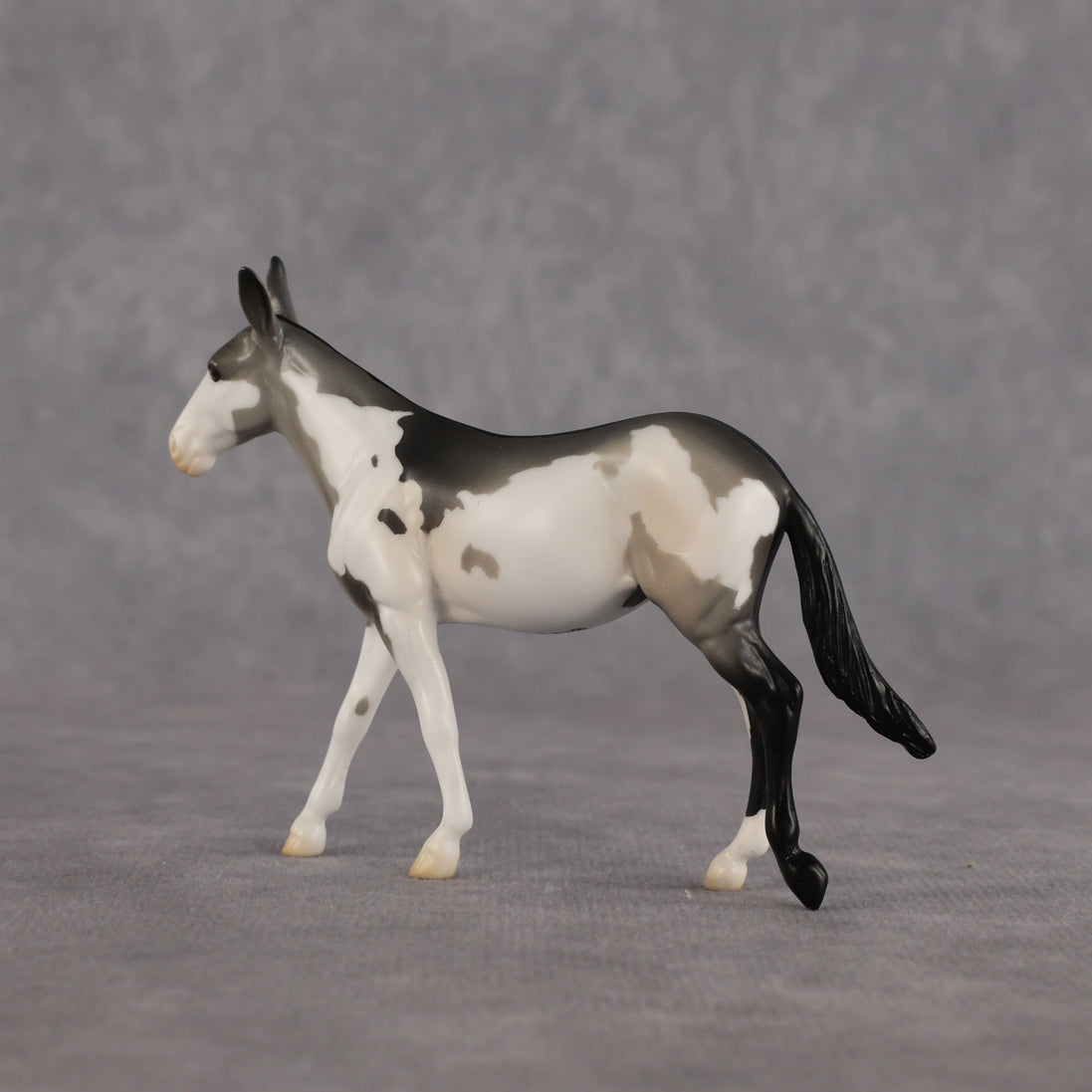 Double Vision LE-5 Chip Mule by Anna Rieck July $99 Chips