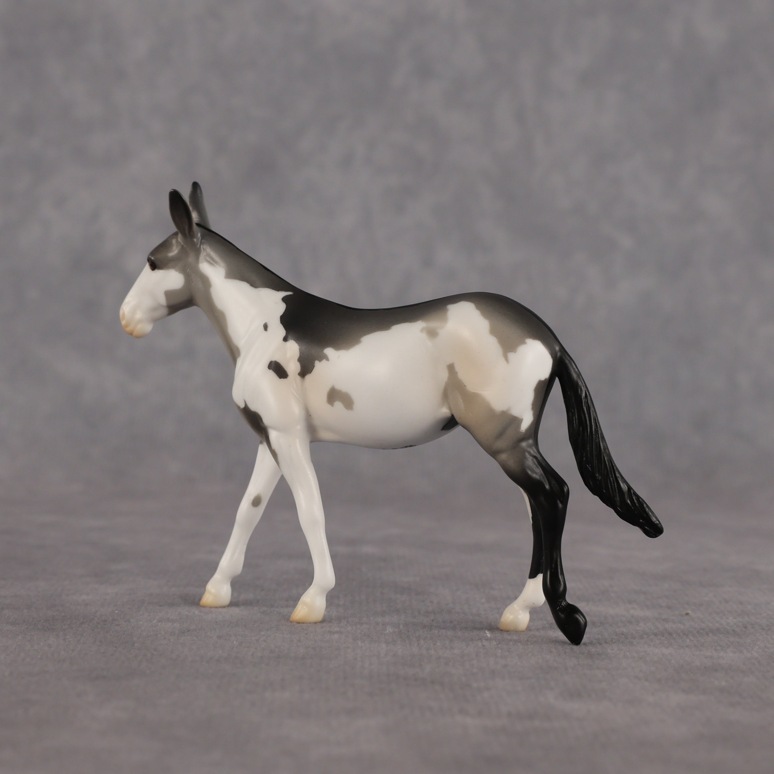 Double Vision LE-5 Chip Mule by Anna Rieck July $99 Chips