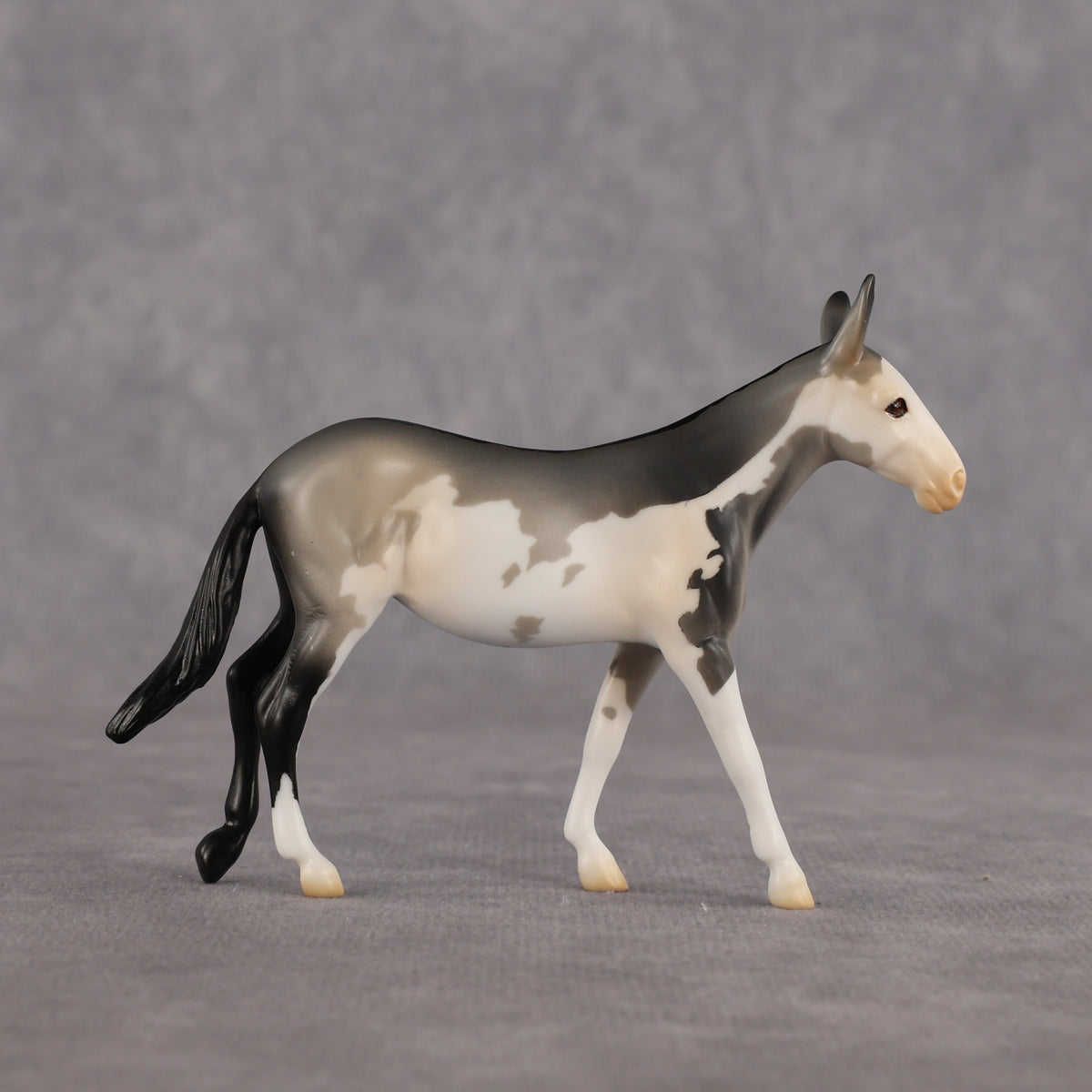 Double Vision LE-5 Chip Mule by Anna Rieck July $99 Chips