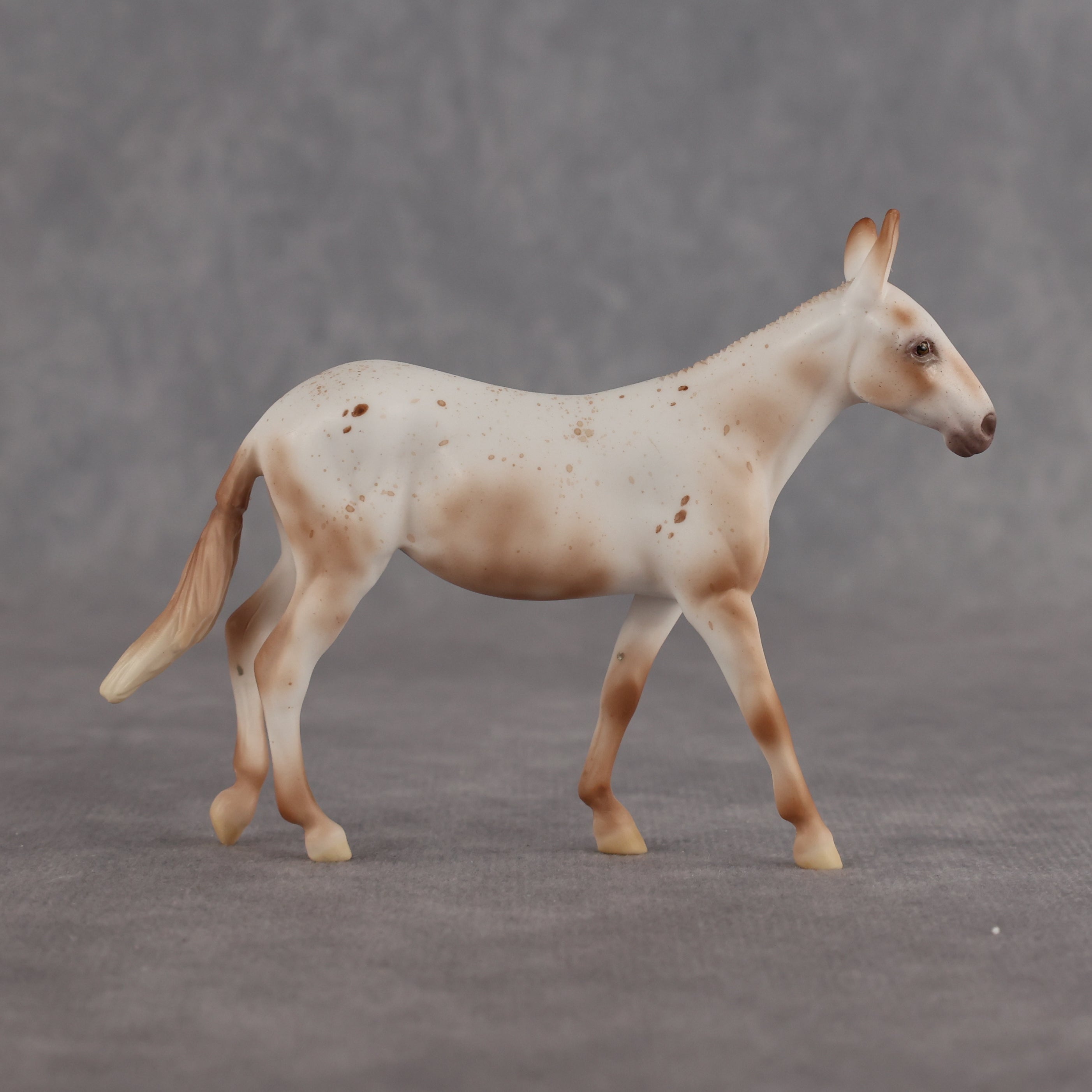 Dull Reality LE-10 FCM Chip Mule by Ellen Robbins YP26
