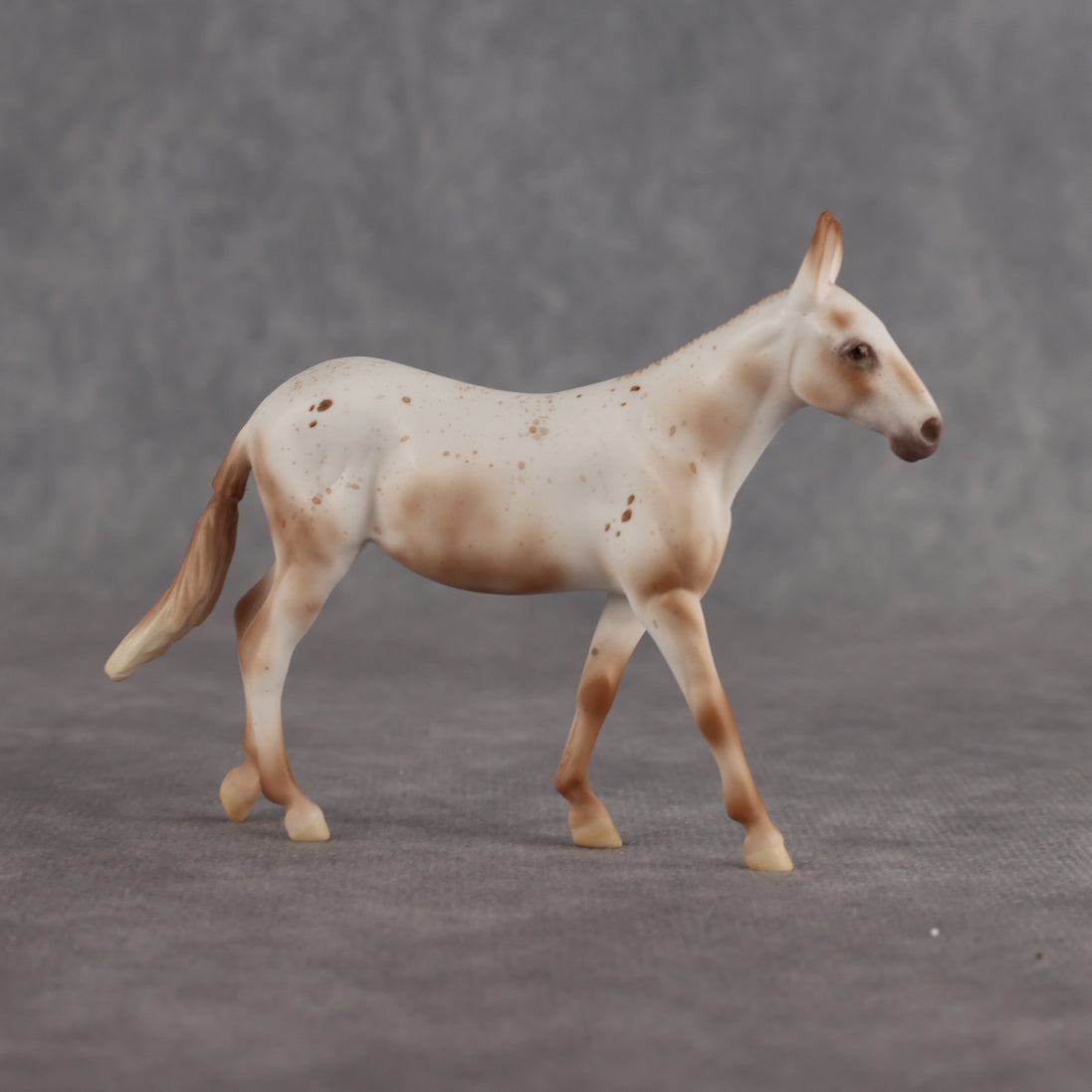 Dull Reality LE-10 FCM Chip Mule by Ellen Robbins YP26