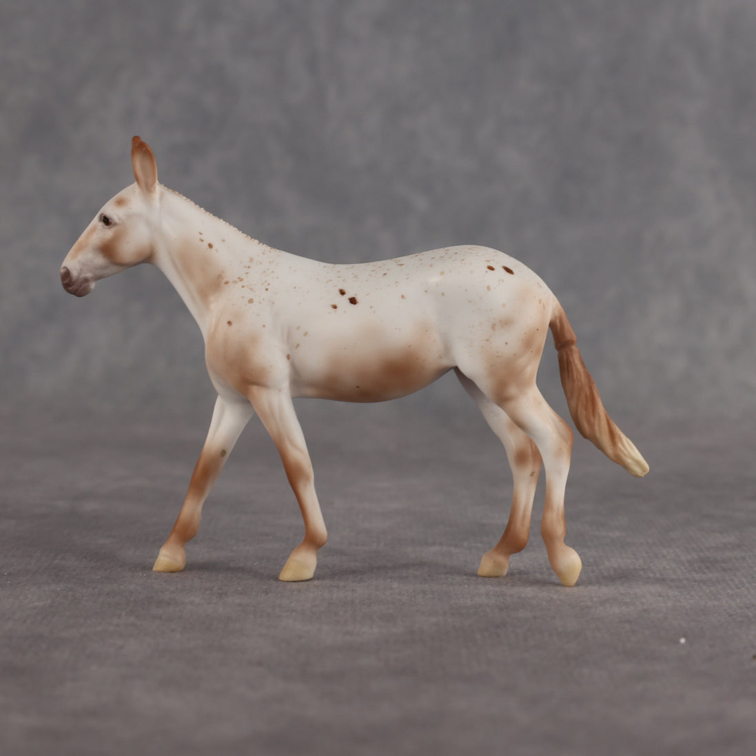 Dull Reality LE-10 FCM Chip Mule by Ellen Robbins YP26