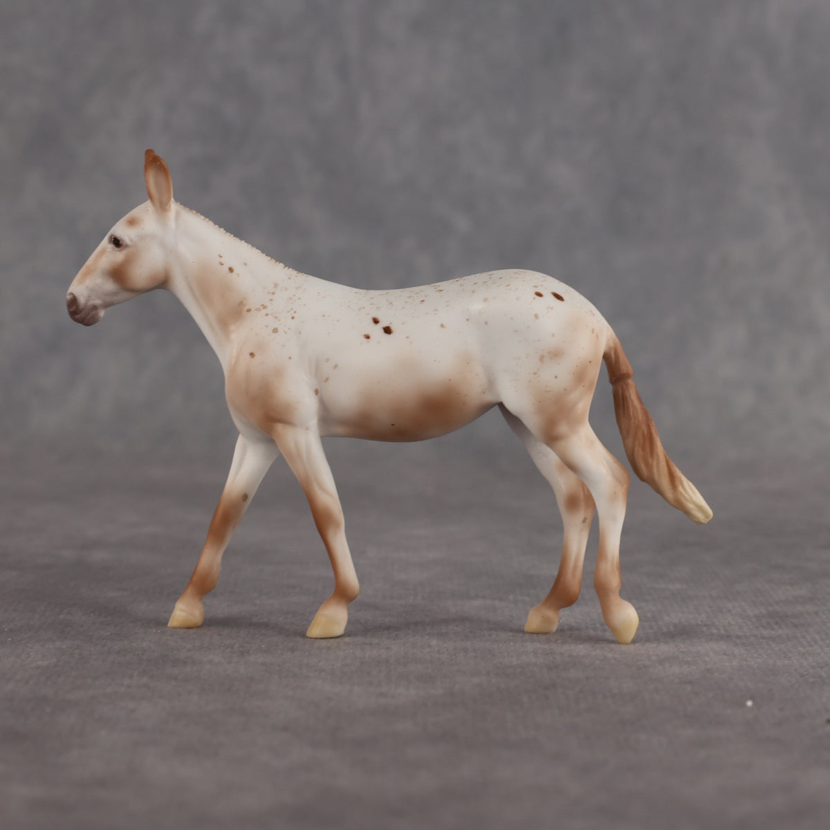 Dull Reality LE-10 FCM Chip Mule by Ellen Robbins YP26