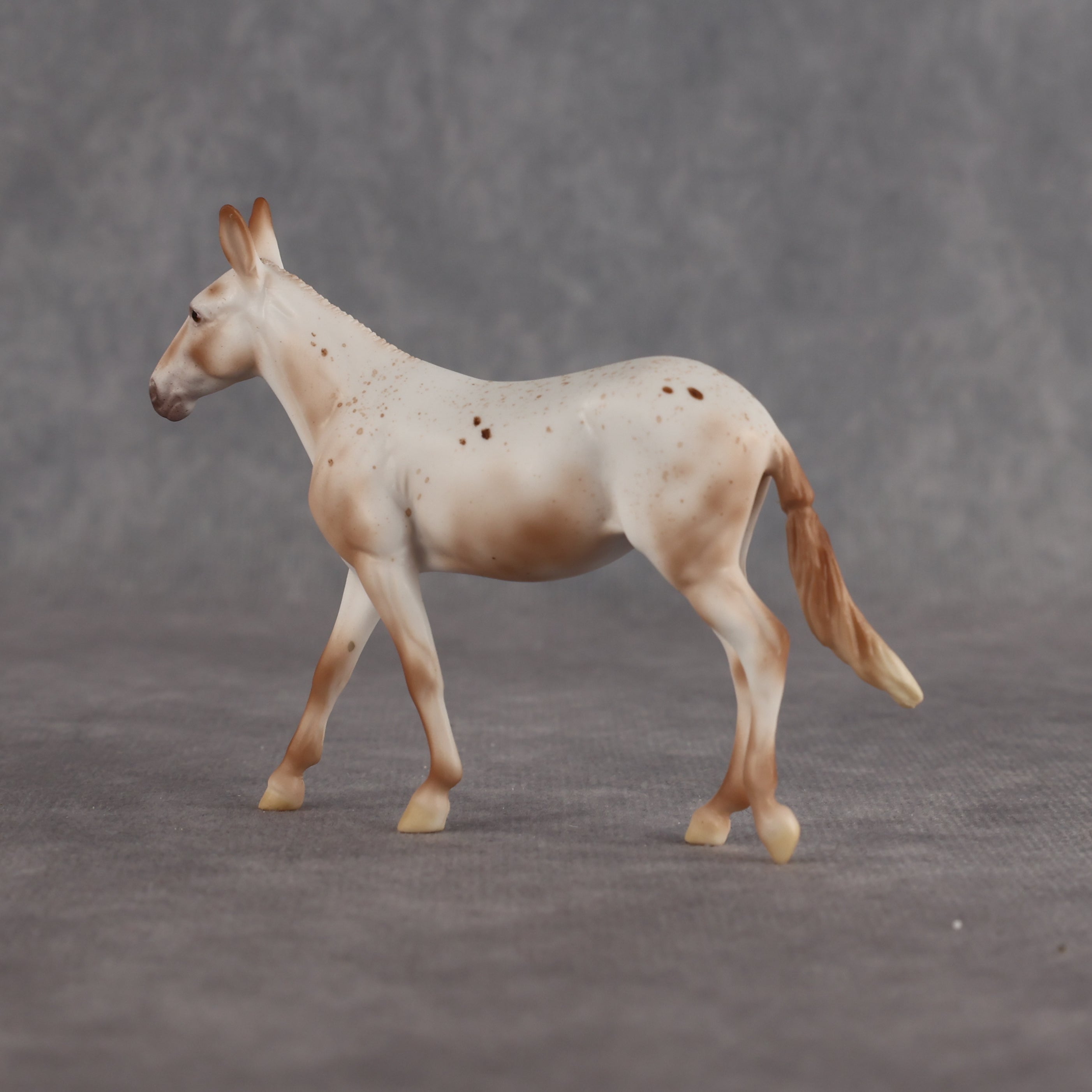 Dull Reality LE-10 FCM Chip Mule by Ellen Robbins YP26
