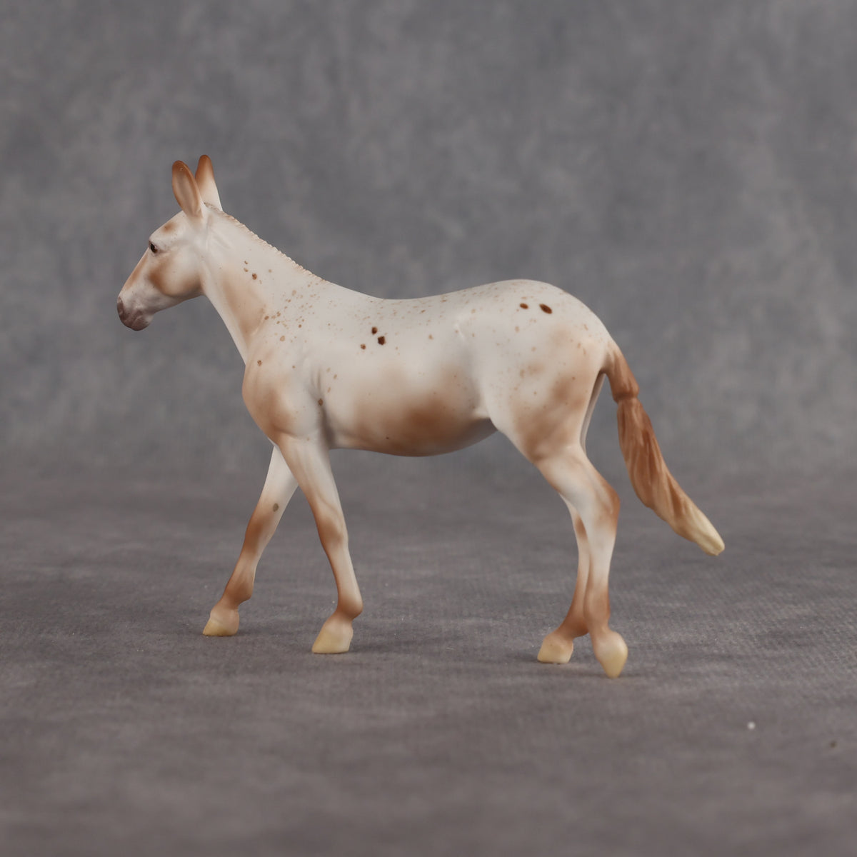 Dull Reality LE-10 FCM Chip Mule by Ellen Robbins YP26