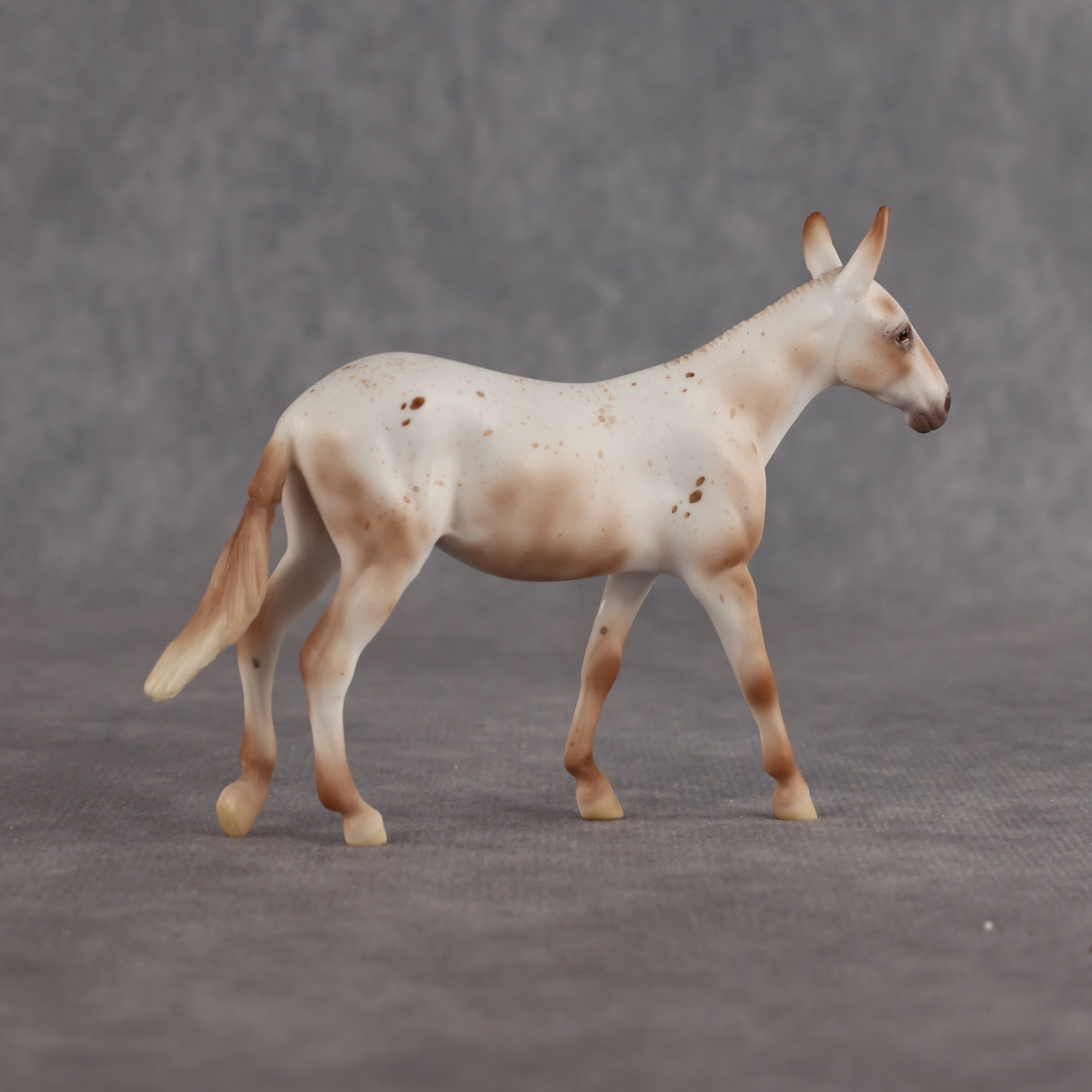 Dull Reality LE-10 FCM Chip Mule by Ellen Robbins YP26