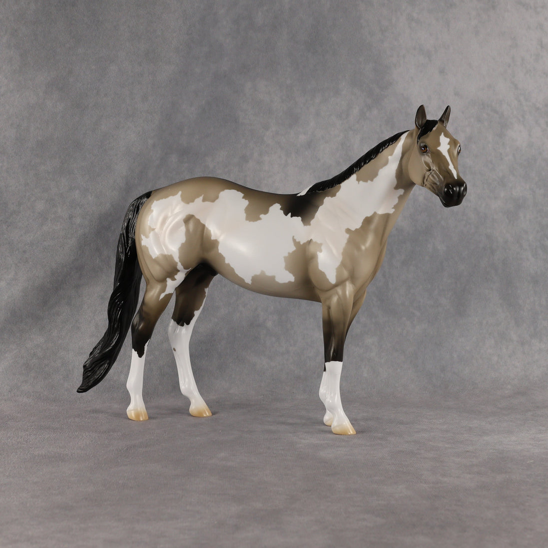 Dune OOAK Ideal Stock Horse by Madi Wiseman EQ26