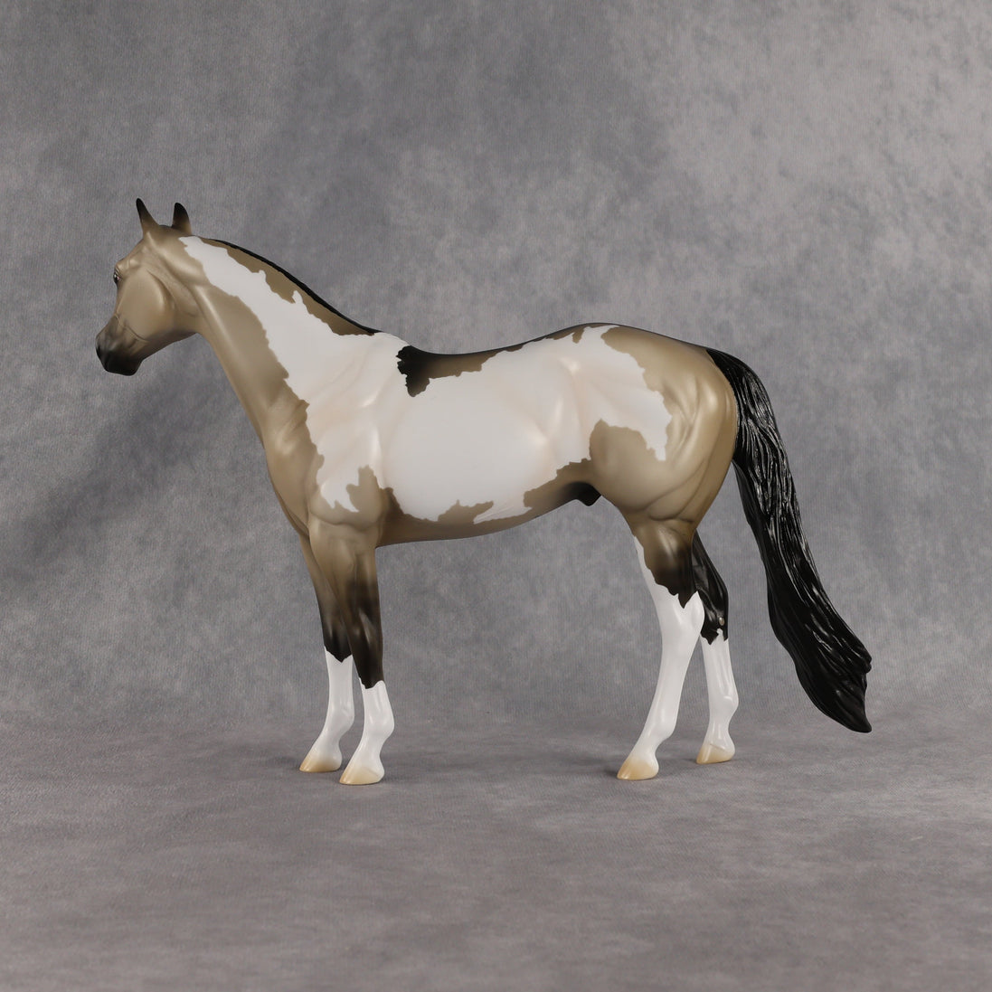 Dune OOAK Ideal Stock Horse by Madi Wiseman EQ26