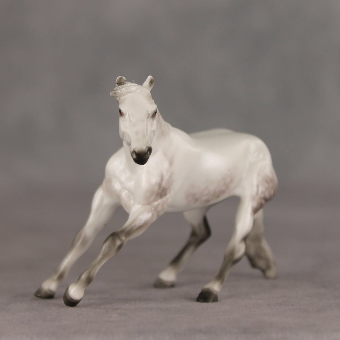 Dust Bunnies OOAK Chip Cutting Horse by Ellen Robbins VV26