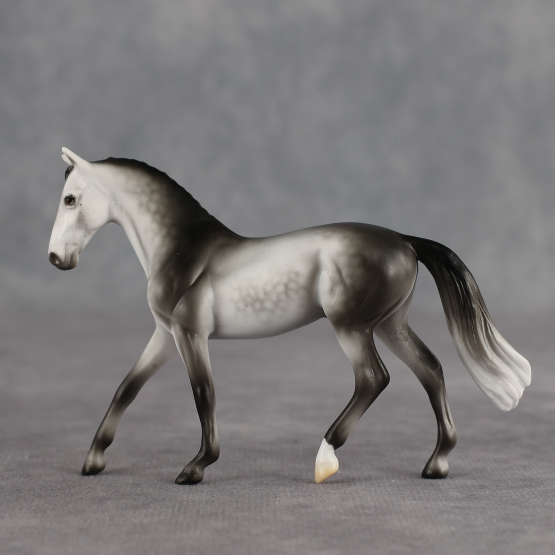 Stratosphere LE-4 Chip Warmblood by Ellen Robbins SCD26