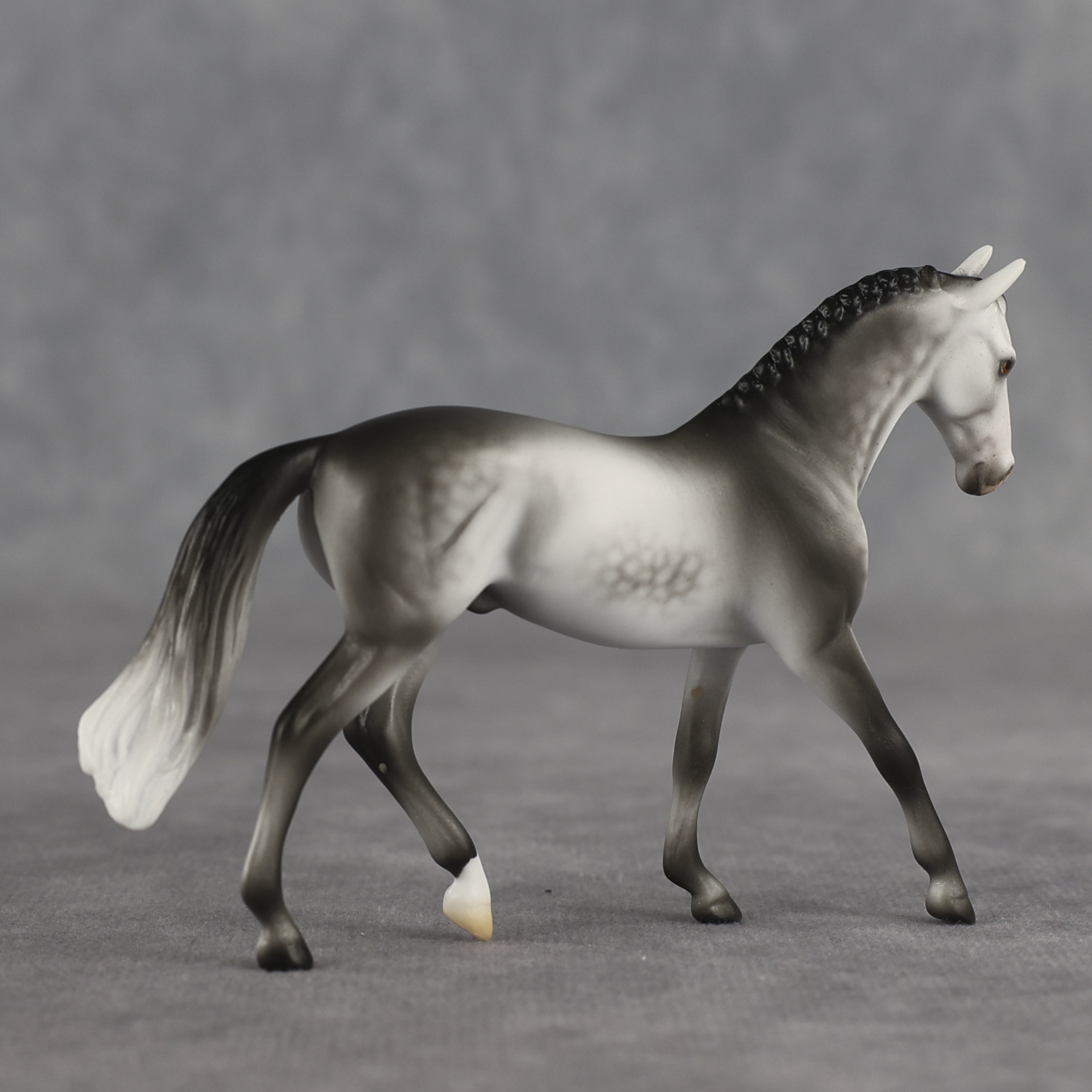 Stratosphere LE-4 Chip Warmblood by Ellen Robbins SCD26