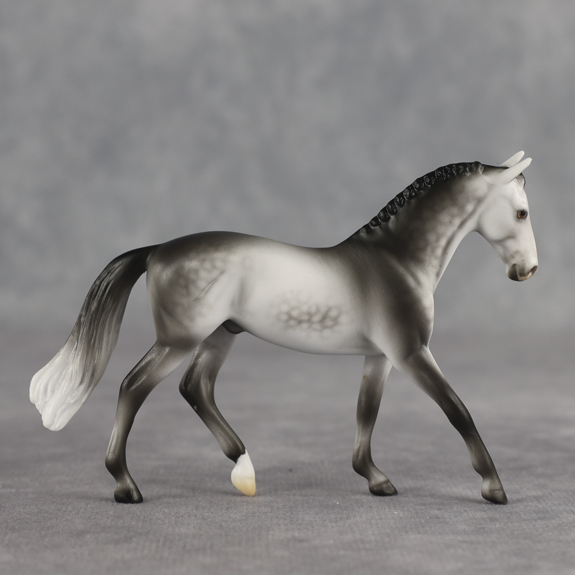 Stratosphere LE-4 Chip Warmblood by Ellen Robbins SCD26